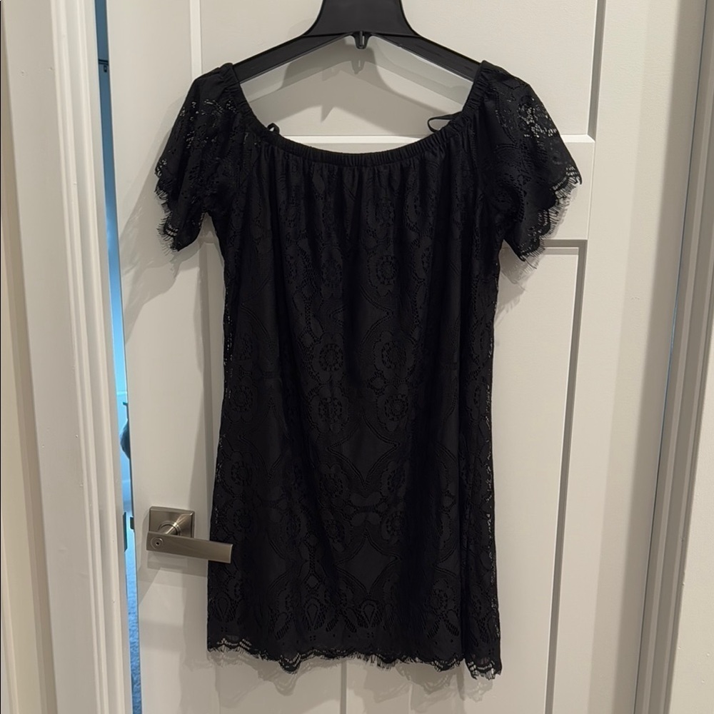 Elegant Black Mini Lace Dress